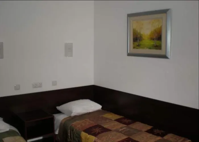 Vabriku 3* Таллінн